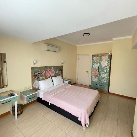 Hotel Dalos غوجيك المظهر الخارجي الصورة