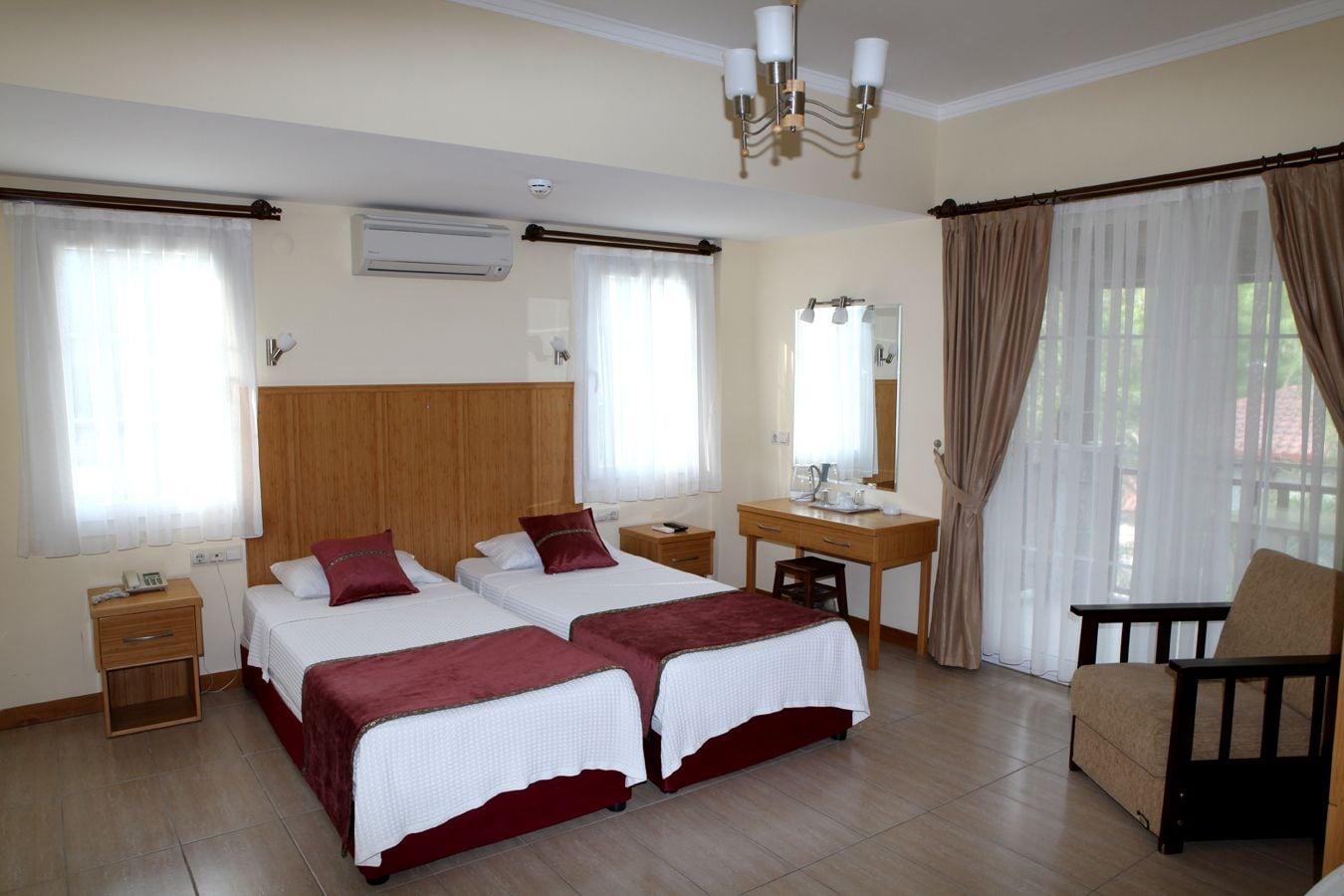 Hotel Dalos غوجيك المظهر الخارجي الصورة