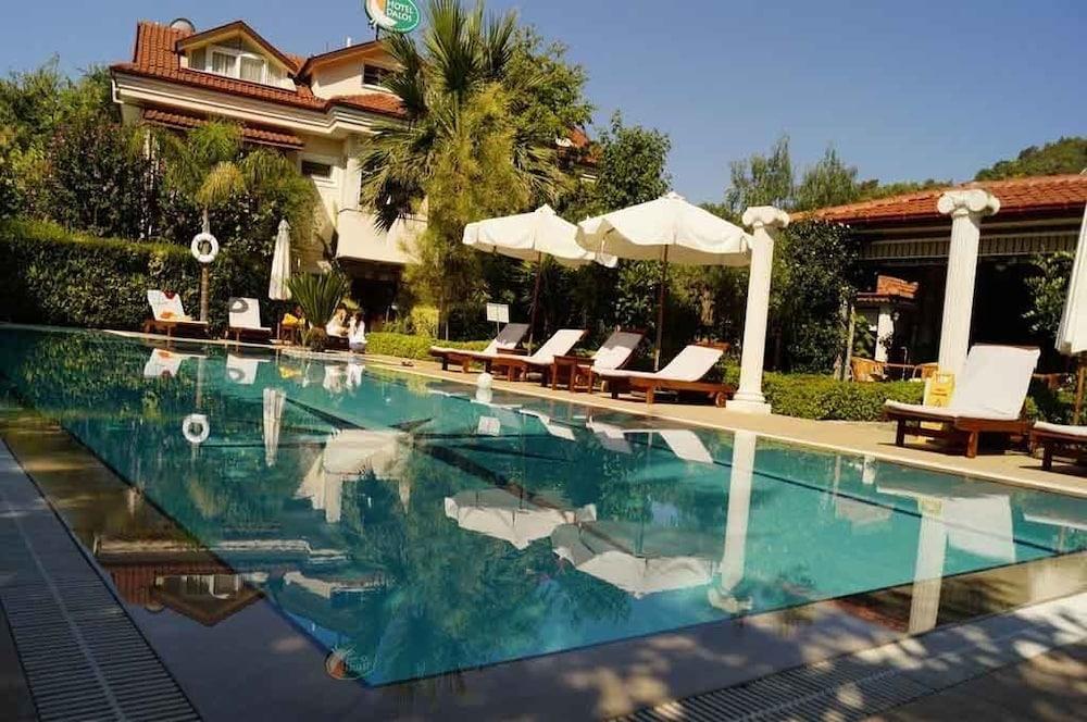 Hotel Dalos غوجيك المظهر الخارجي الصورة