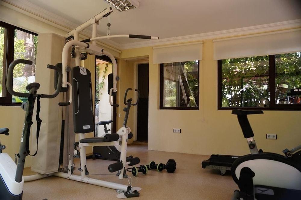 Hotel Dalos غوجيك المظهر الخارجي الصورة