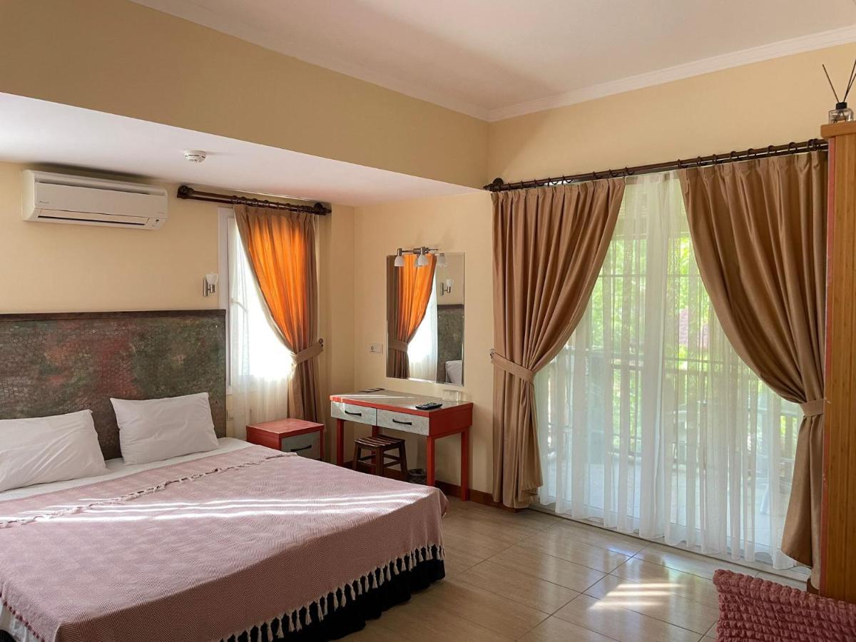 Hotel Dalos غوجيك المظهر الخارجي الصورة
